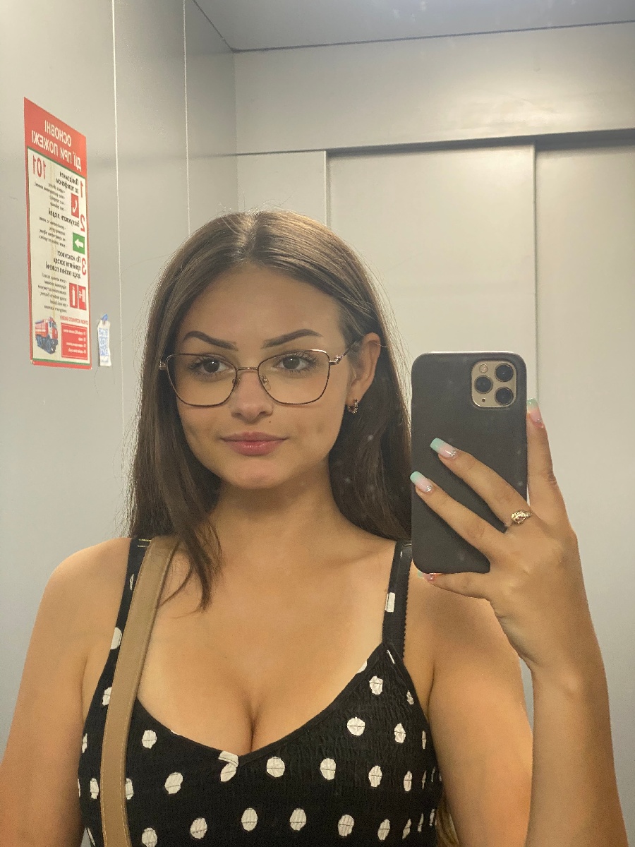 Sexy model Stacy in Changzhou